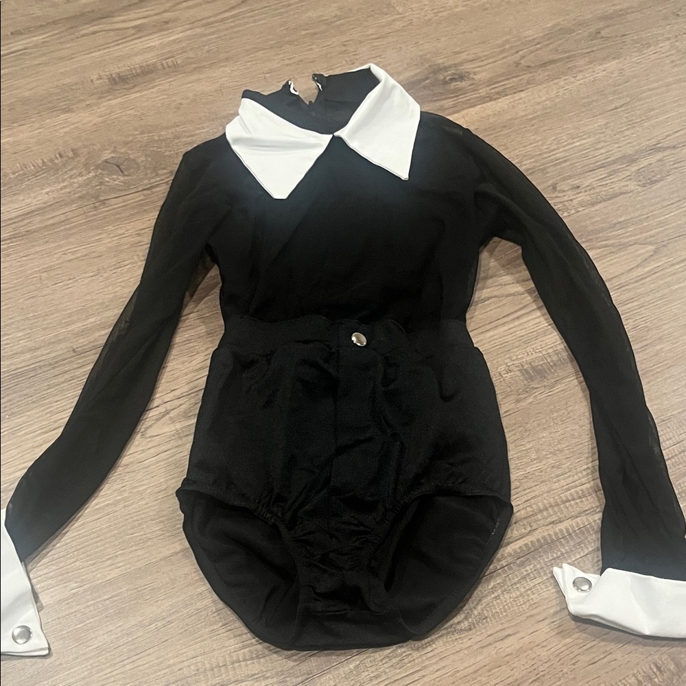 Kelle dance costume